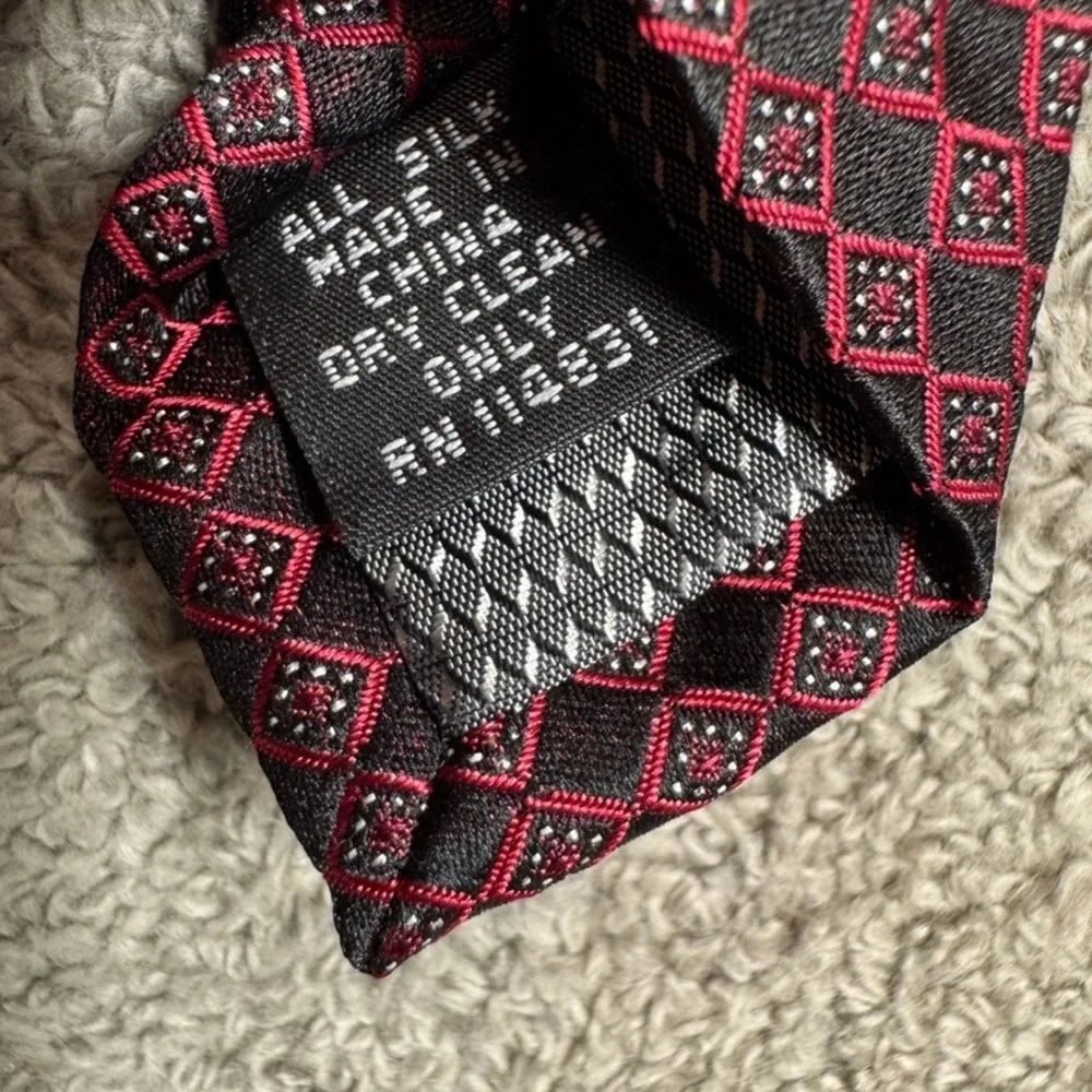 Paul Dione Mens Silk Necktie Red Black Geometric Square Pattern Classic Tie